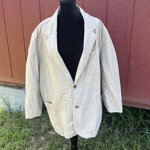 Men’s Duluth trading co outdoor utility jacket.Khaki color.100% cotton.Size 2XL